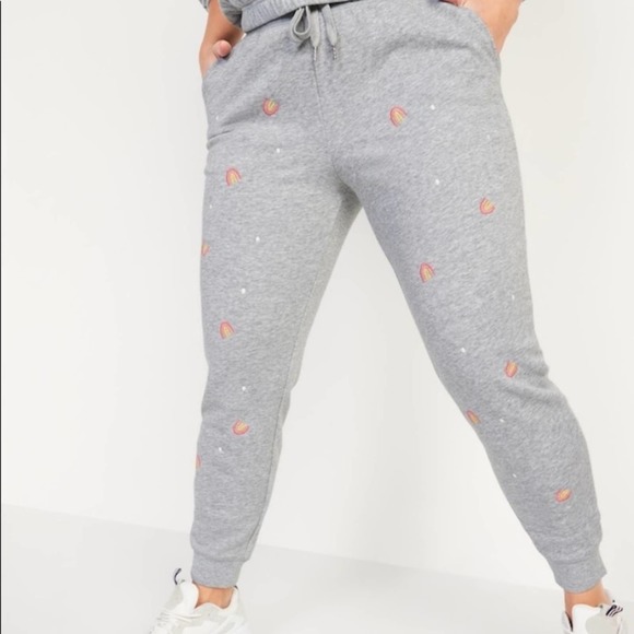 Old Navy Pants - Old Navy Heather Gray Vintage mid rise embroidered jogger sweatpants